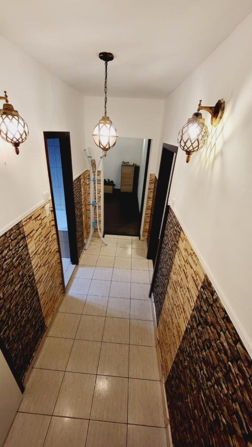 בוקרשט Two Bedroom Aparthotel With Garden View מראה חיצוני תמונה